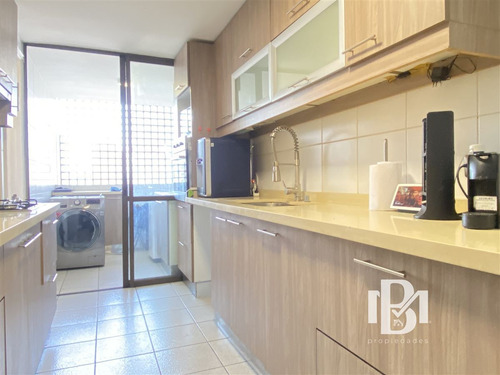 Departamento En Venta De 4 Dorm. En Las Condes