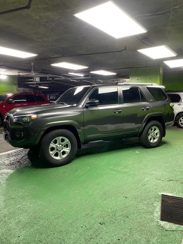 Toyota  4 Runner  Sr5