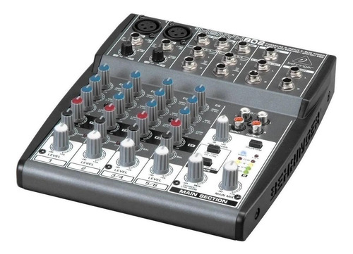 Imagen 3 de 4 de Consola Behringer 802 Xenyx de mezcla 220V
