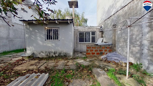 Venta Casa 4 Ambientes Con Parque Ezpeleta