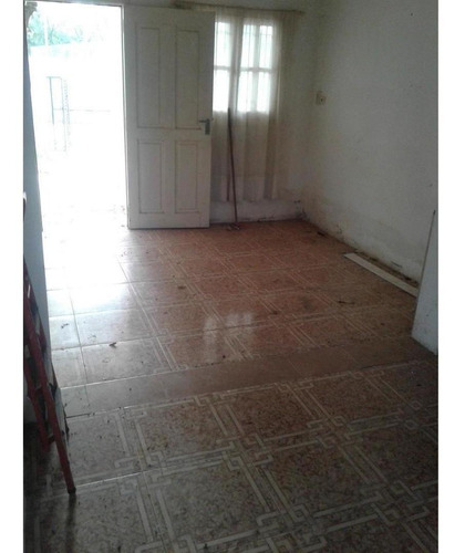Imagen 10 de 14 de Linda Casa En Calle Héroes De Malvinas Y 64.