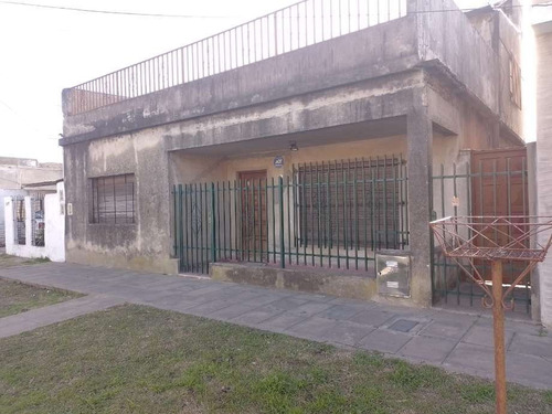 Imagen 1 de 14 de Casa En Venta En Moron Sur