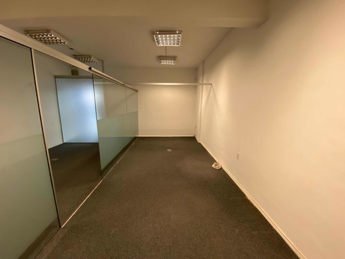 Imagen 10 de 20 de Excelente Oficinas Local En Alquiler Centro // Ciudad Vieja