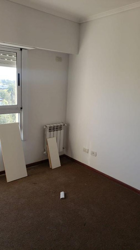 Imagen 2 de 9 de Venta Departamento Dos Ambiente Con Ventanales, Sarmiento 1247 San Miguel