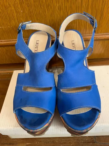 Liotta sandalias 2025