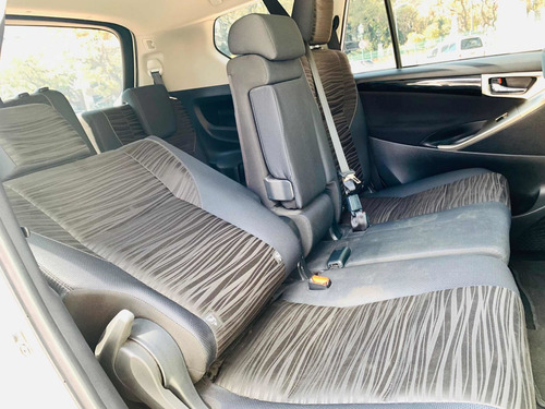 Imagen 14 de 15 de Toyota Innova 2019 2.7 Srv 6at 8a