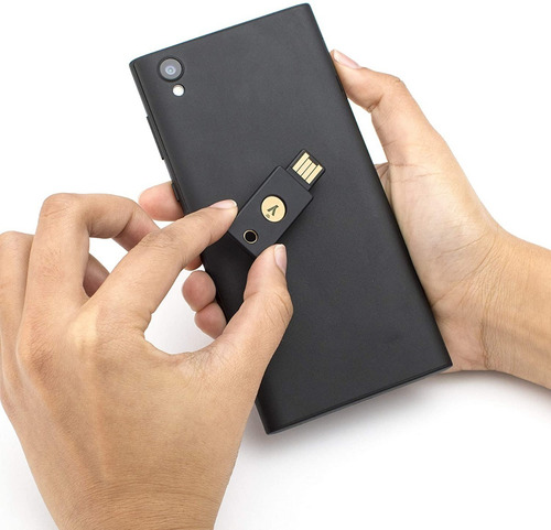Imagen 3 de 5 de Yubikey 5 Nfc Usb Llave Seguridad Clave Acceso Fido2 U2f!