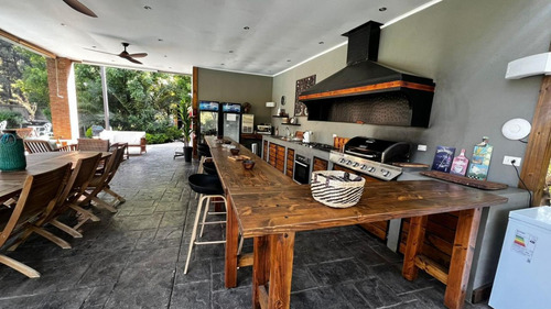 Arriendo Hermosa Parcela De Agrado Quincho, Piscina Chicureo