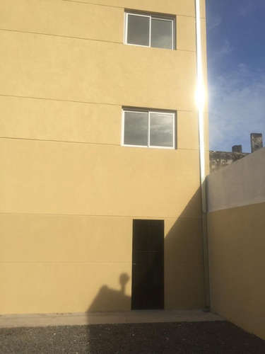 Imagen 2 de 14 de Departamento 2 Ambientes En Edificio
