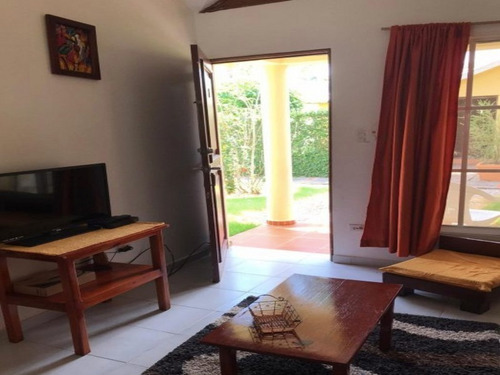 Imagen 3 de 9 de Villa De 1 Habitación Con Piscina En Venta, Centro Del Pueblo, Las Terrenas, Samaná