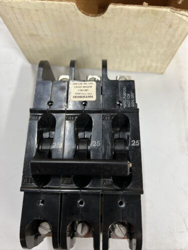 Heinemann Circuit Breaker Cf3-g3-du 25a 240vac 3 Pole  N Eel