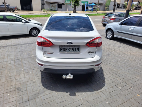 Ford Fiesta Sedan Ford New Fiesta Sedan 1.6 Titanium PowerShift Plus (Flex)
