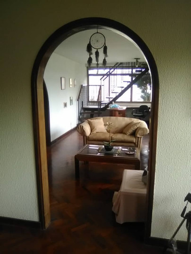 Imagen 5 de 18 de Pent House En Venta De 437 Mts 5 Habitaciones Y 4 Baños En La Urbina Calle 4-13