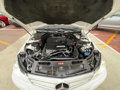 Imagen 11 de 12 de Mercedes-benz Clase C 1.8 180 Cgi At 2013