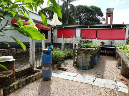 Chácara A Venda Com Terreno De 2.500 M² E 320 M² De Área Construída Sendo 4 Suítes , Com Piscina Em Cabreúva - Permuta - Ch00116 - 33694930
