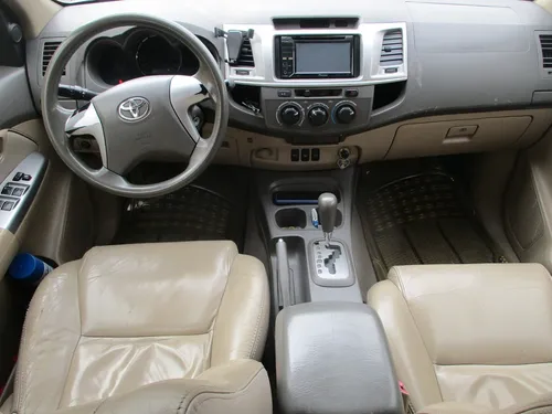 Toyota Fortuner Sr5 4x2 2700cc At Aa