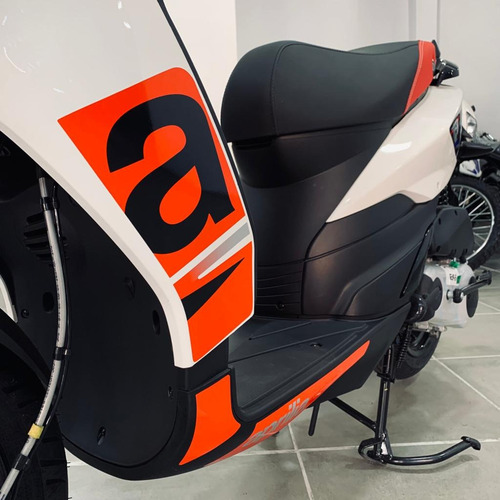Imagen 24 de 25 de Aprilia 160 Sr - Scooter 150 Llevala Con Tu Dni - Abs Fi