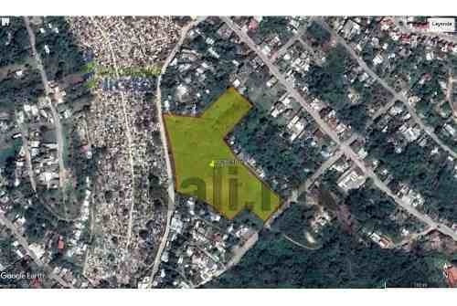 Imagen 12 de 13 de Venta Terreno 19,280 M² Col. Teresa Peñafiel Papantla Veracruz. Ubicado En La Calle 1° De Mayo Por Un Lado Y Del Otro Con La Calle Papantla, El Terreno Se Encuentra A Una Distancia De 1.7 Km Del Cent