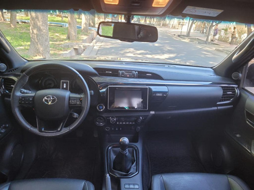 Imagen 7 de 16 de Toyota Hilux 2019 2.8 Cd Srx 177cv 4x4