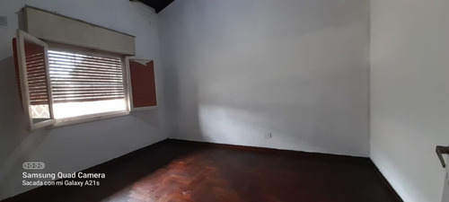 Casa En Venta Luis Guillon !! Oportunidad