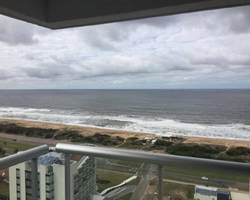 Venta De Apartamento 2 Dormitorios En Playa Brava