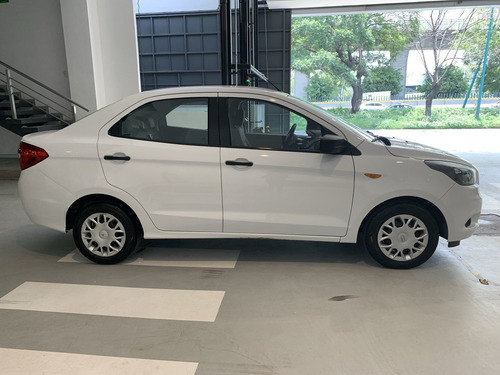 Imagen 9 de 15 de Ford Figo 2018 1.5 Impulse Sedan Mt