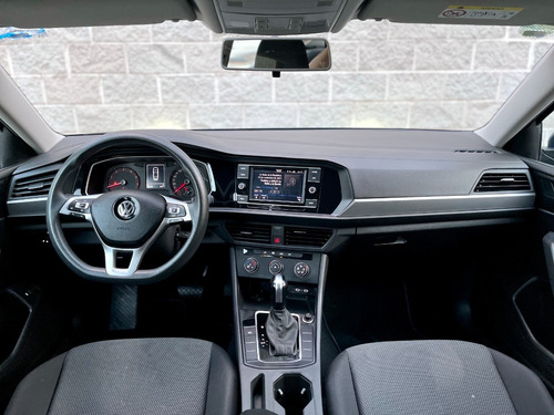 Imagen 12 de 15 de Jetta Startline 2020