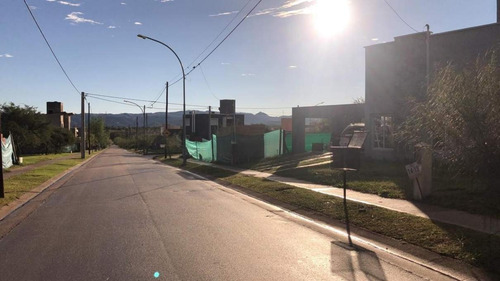 Imagen 3 de 8 de San Alfonso Del Talar - Mendiolaza - Barrio Cerrado