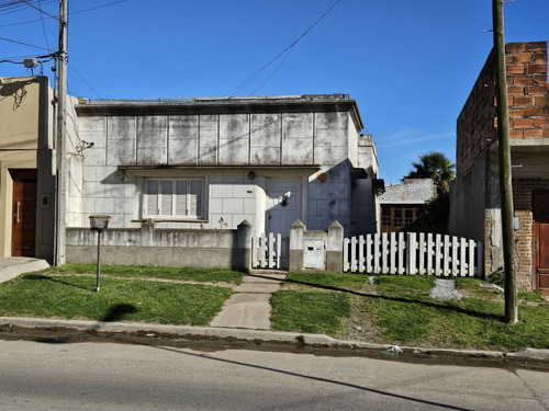 Casa 2 Hab. - Garage/parrilla - Parque