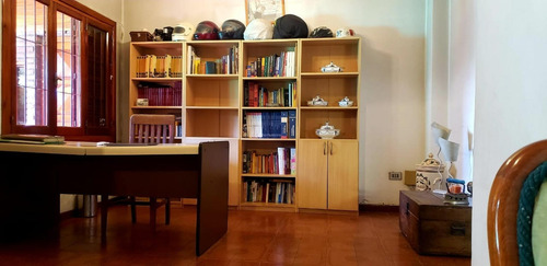 Imagen 21 de 30 de Chalet De 5 Ambientes En Venta Emplazado Sobre Dos Lotes