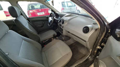 Imagem 9 de 14 de Volkswagen Gol G4 Trend Flex 2013 Direção Hidráulica Economi