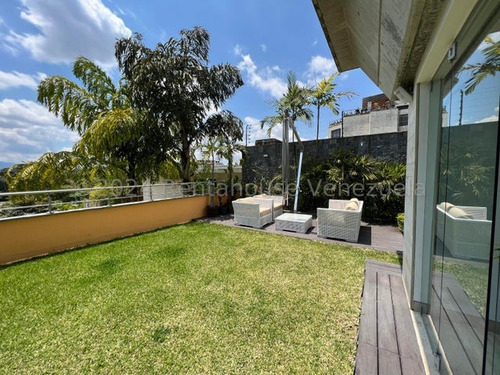 Espectacular Duplex De Tres Pisos En Los Palos Grandes! 24-27077