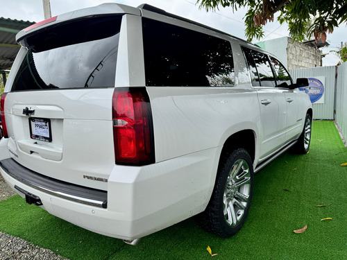 2019 Chevy Suburban Premier Awd 4x4 Clean Carfax