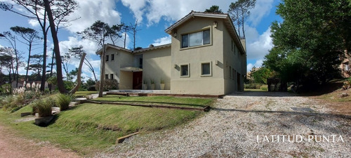 Imagen 3 de 30 de Casa En Laguna Blanca - Manantiales - Manantiales Manantiales