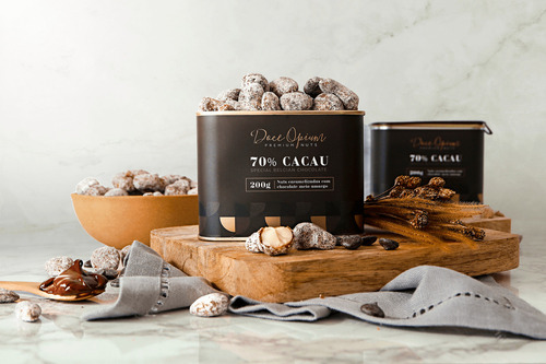 Nuts Special Belgian Chocolate 70%