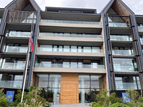 Departamento Casi Nuevo En Costanera De Puerto Varas