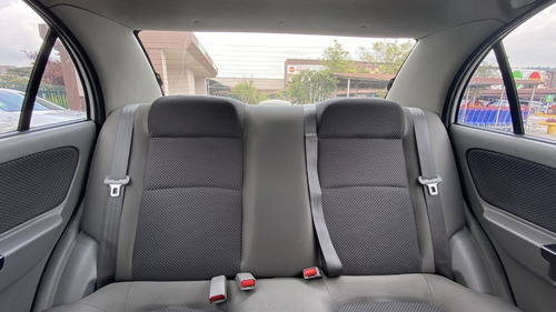 Imagen 14 de 20 de Kia Rio Stylus Ls