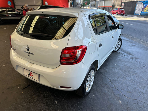 Renault Sandero 1.0 AUTHENTIQUE 16V FLEX 4P MANUAL