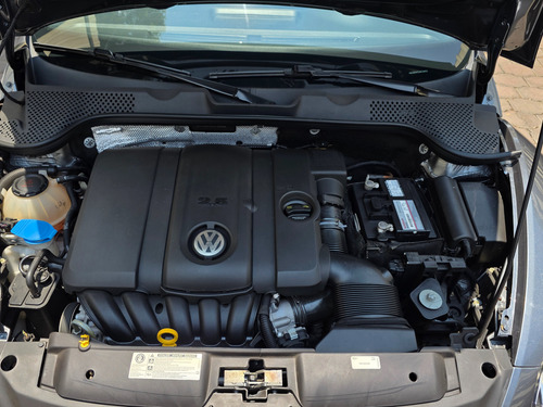 Volkswagen Beetle 2.5 Sound Tiptronic At