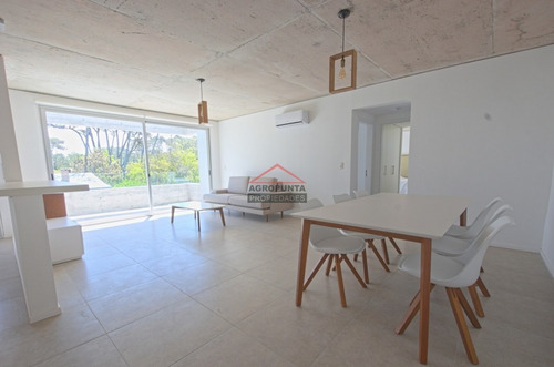 Apartamento En Punta Del Este- Ref: 5398