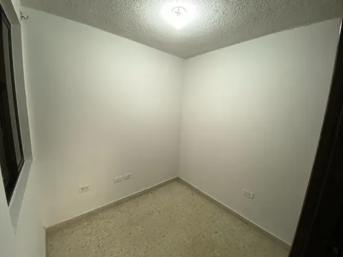 Alquiler De Apartaestudio En El Barrio Capri