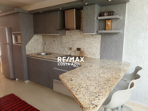 Remax Vende Apartamento Listo Para Disfrutar En El Conjunto Villas Del Puerto En Tucacas.