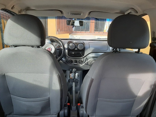 Imagen 16 de 16 de Fiat Palio 2012 1.4 Attractive