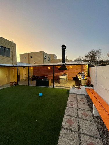 Hermosa Y Cómoda Casa En Arriendo 3 Dorm V. Alemana