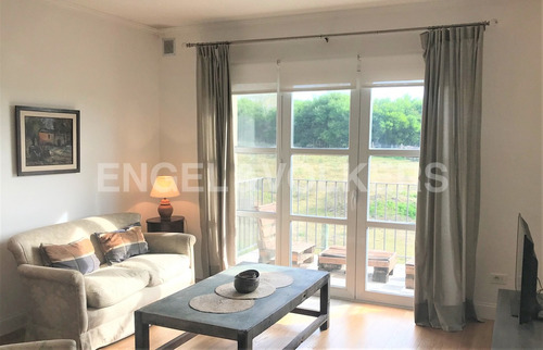 Imagen 2 de 8 de Apartamento De 1 Dormitorio En Barrio Privado