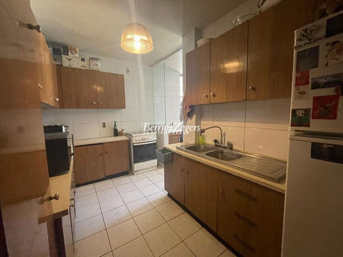 Departamento En Venta De 3 Dorm. 2 Baños En Las Condes