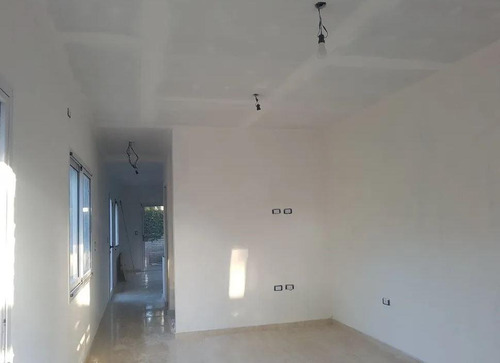 Duplex Venta 2 Dormitorios, 2 Baños - Terreno 110 Mts 2 - City Bell