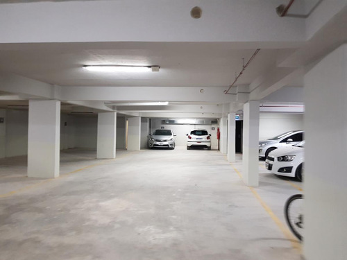 Imagen 9 de 25 de Parking Garage Cochera Flores 3 Subsuelos Pavillon San José