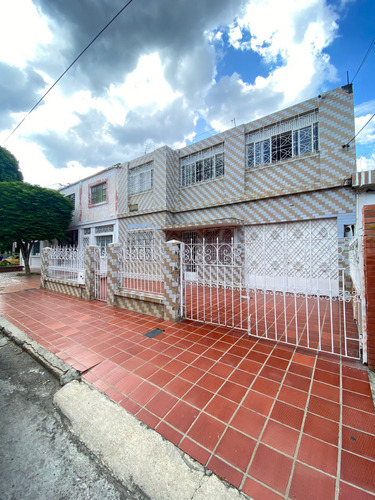 Casa En Venta En Cúcuta Popular. Cod 1135
