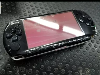 Psp 3000 Con Memoria De 16g 20 Juegos Instalados Cargador